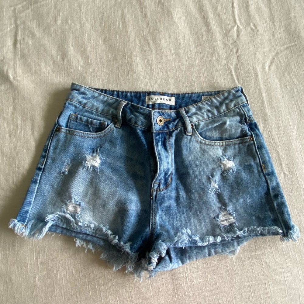 Bullhead Denim shorts. High Rise. Size 9